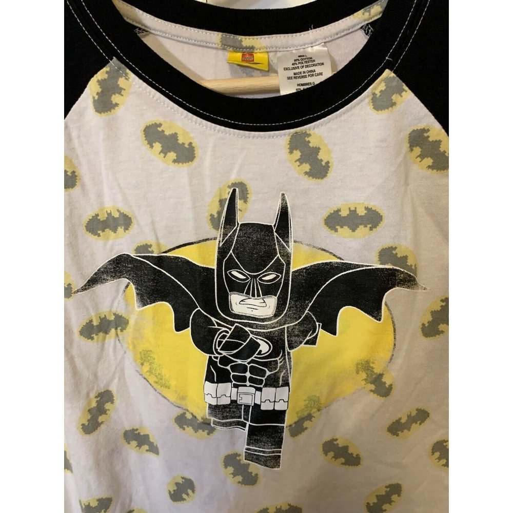 Lego Batman Men’s Sz L‎ Graphic Tee with Graphic All Over Print